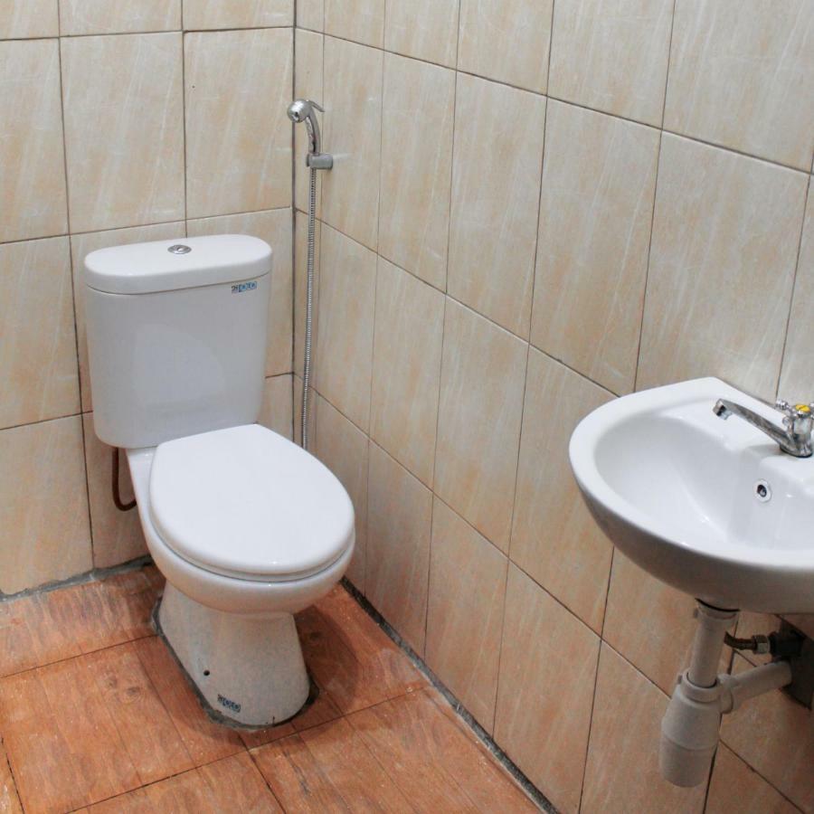 Hotel Mathilda Maumere Kültér fotó